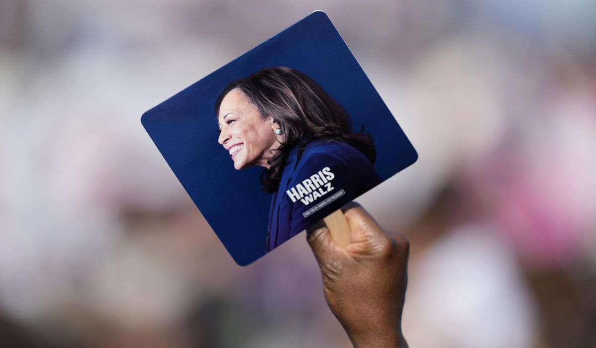 NextImg:Harris slams GOP on manufacturing as she and Trump hunt for votes on the campaign’s final weekend