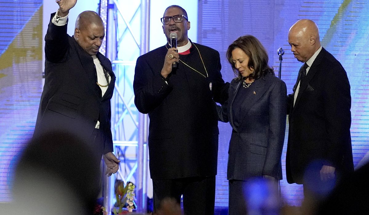 NextImg:Kamala Harris exhorts Detroit churchgoers to ponder the future they want