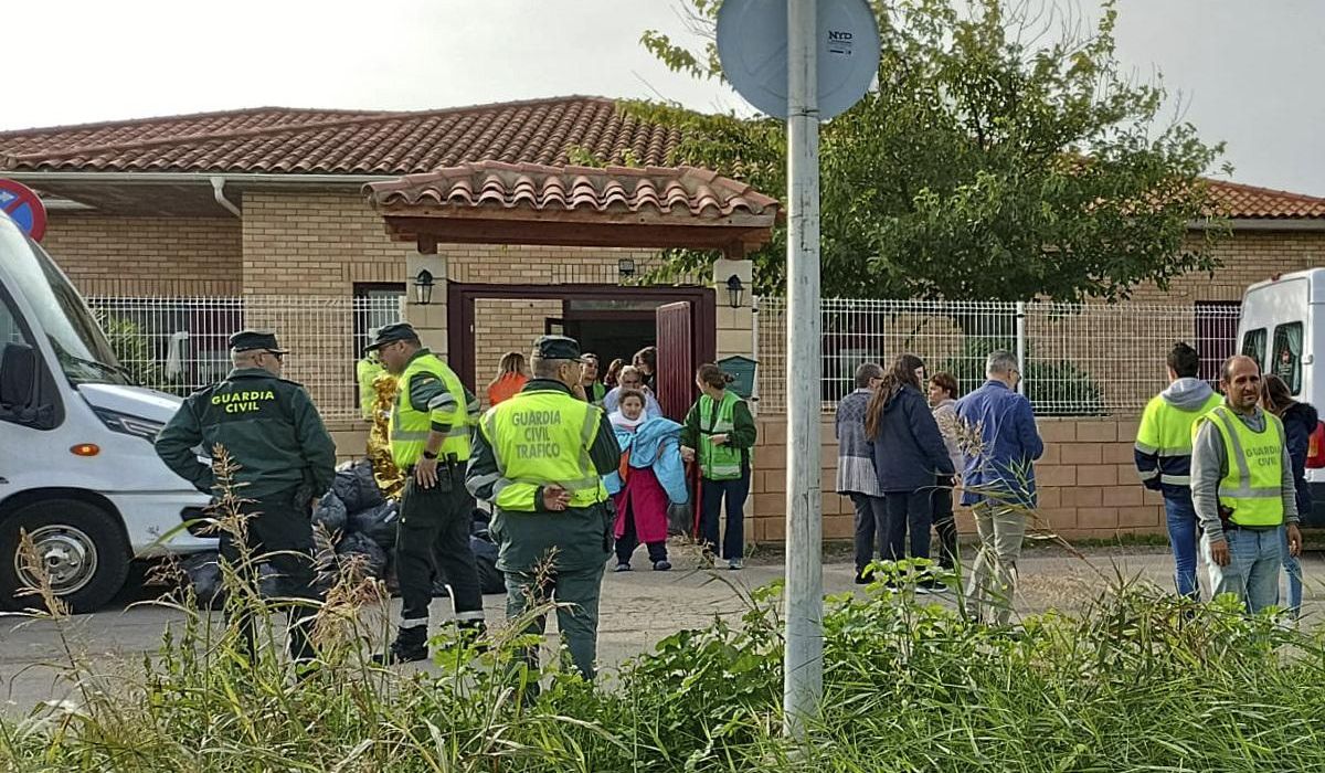 NextImg:At least 10 people were killed in a fire at a nursing home in northeastern Spain