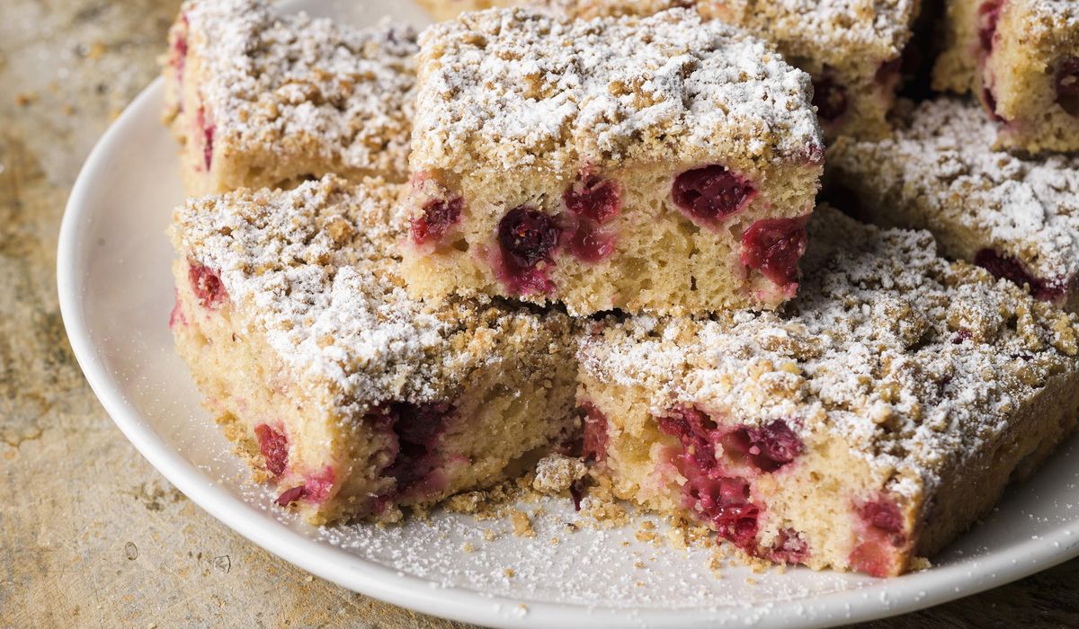 NextImg:The perfect holiday treat: Cranberry and candied ginger buckle