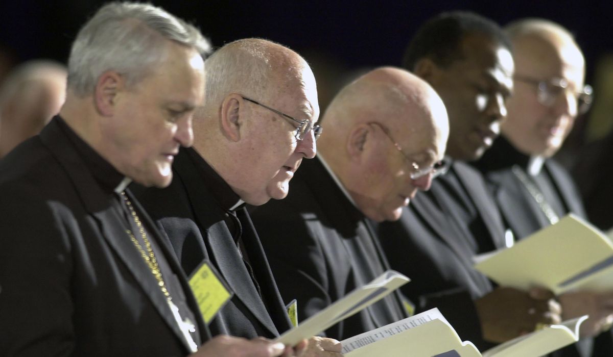 NextImg:U.S. Catholic bishops sue Trump administration for halt in funding for refugee settlement