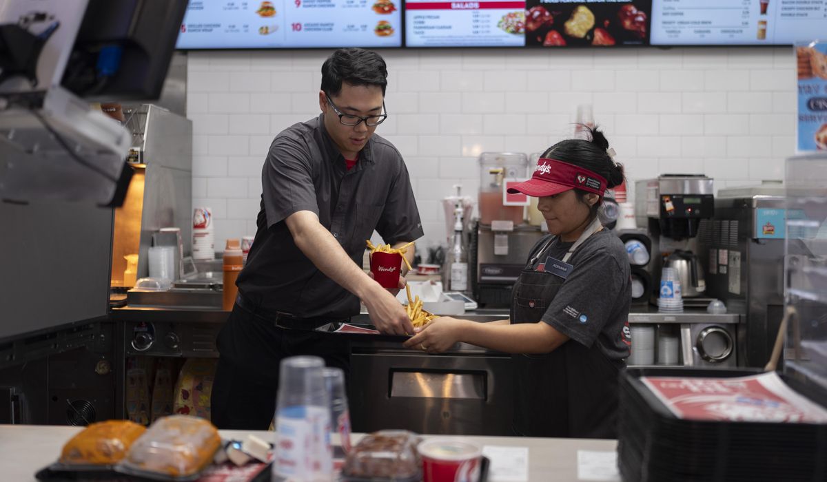 NextImg:California voters reject measure that would have raised minimum wage to nation-high $18 per hour