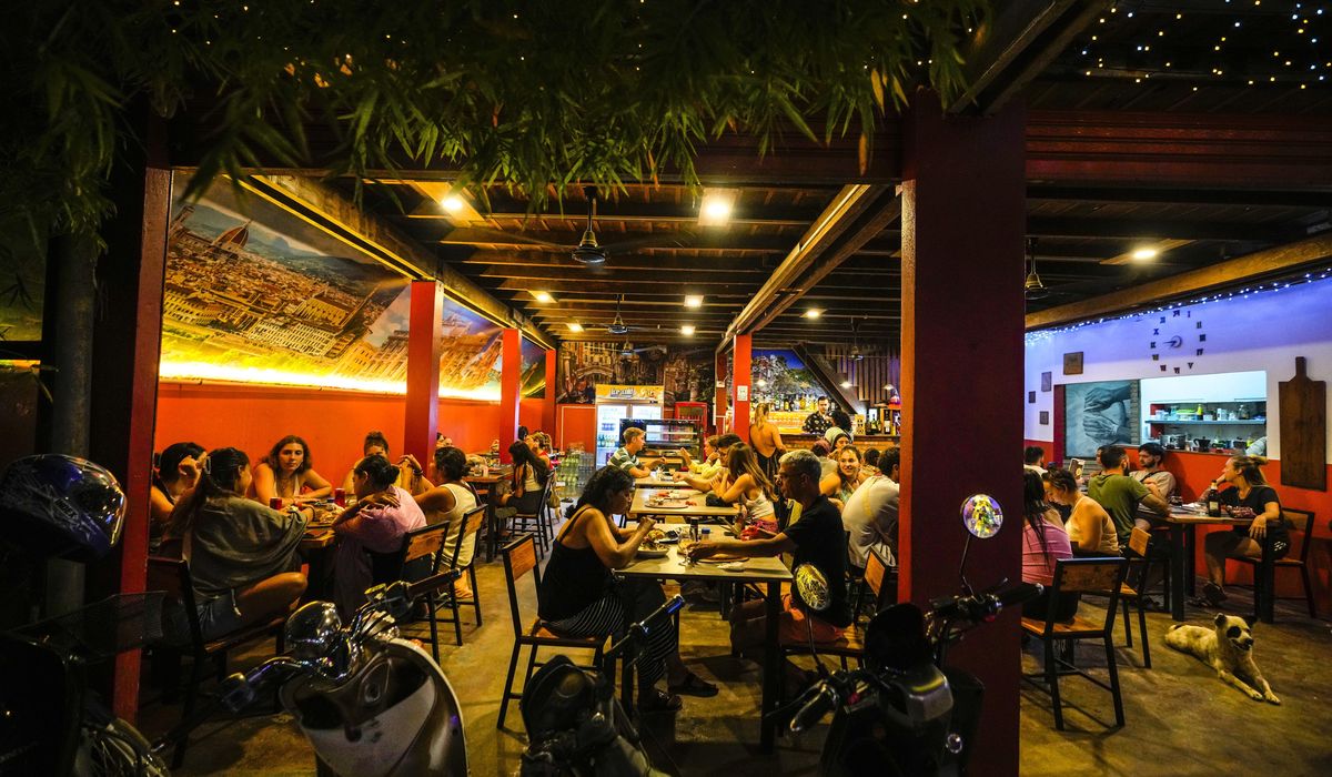 NextImg:Australian who drank tainted alcohol in Laos has died, raising toll to 4, including an American