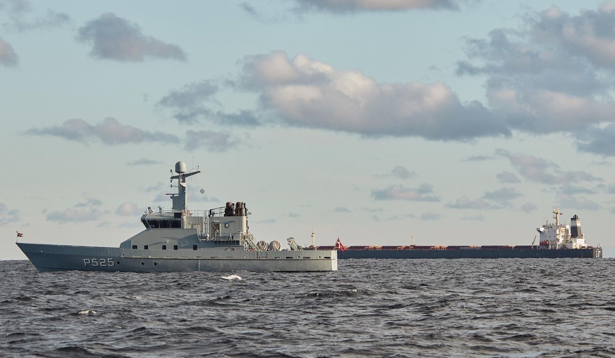 NextImg:Danish military monitors a Chinese-flagged bulk carrier after undersea data cables were ruptured