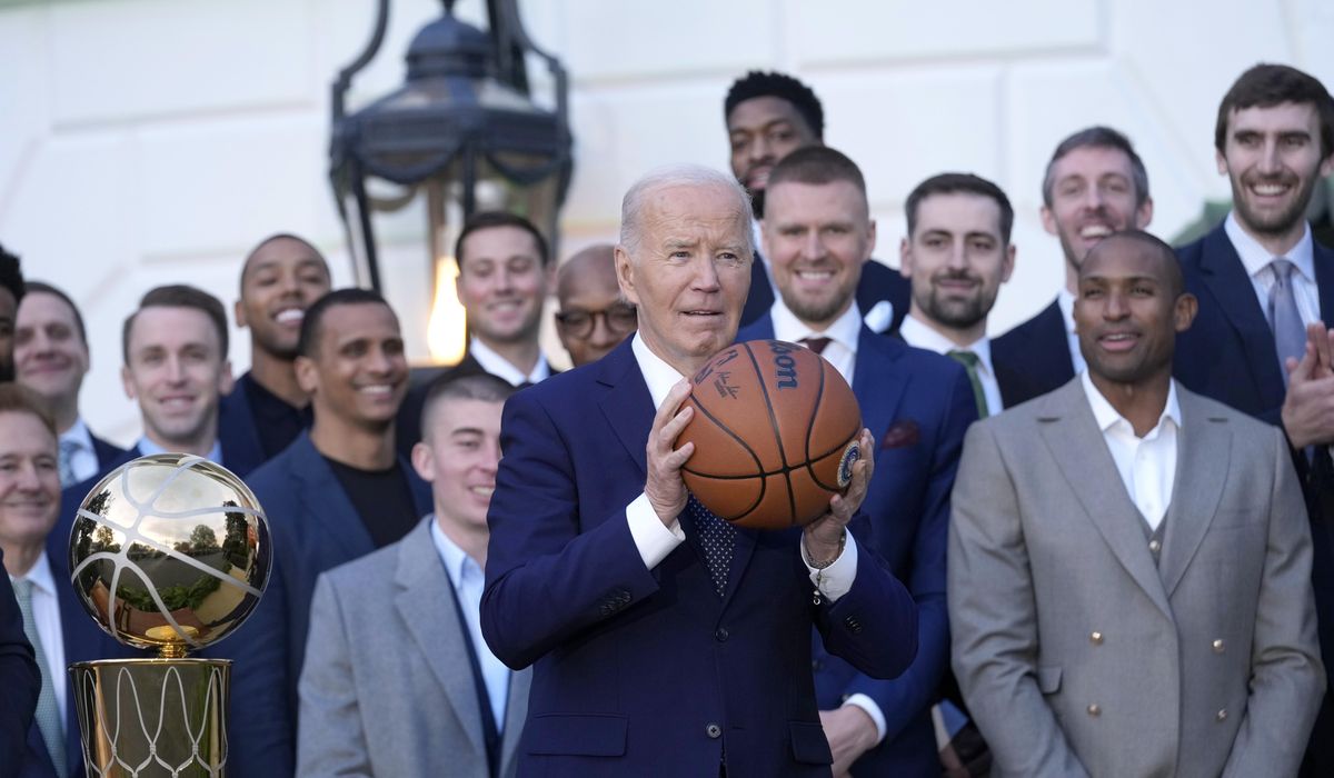 NextImg:Biden welcomes 2024 NBA champion Boston Celtics to White House