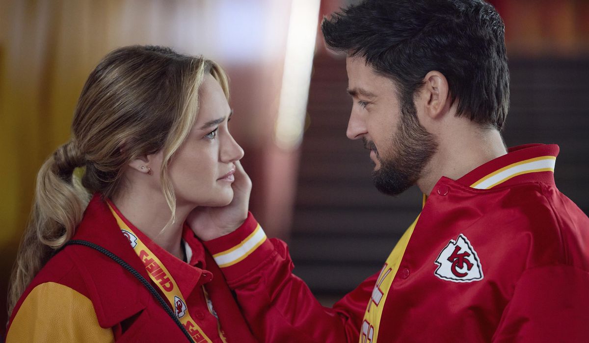 NextImg:Christmas TV movies have two Taylor Swift-inspired films airing this year