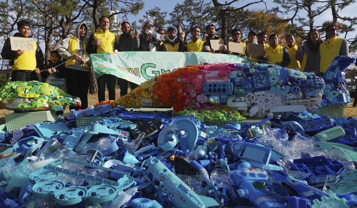 NextImg:In South Korea, nations meet in final round to address global plastic crisis