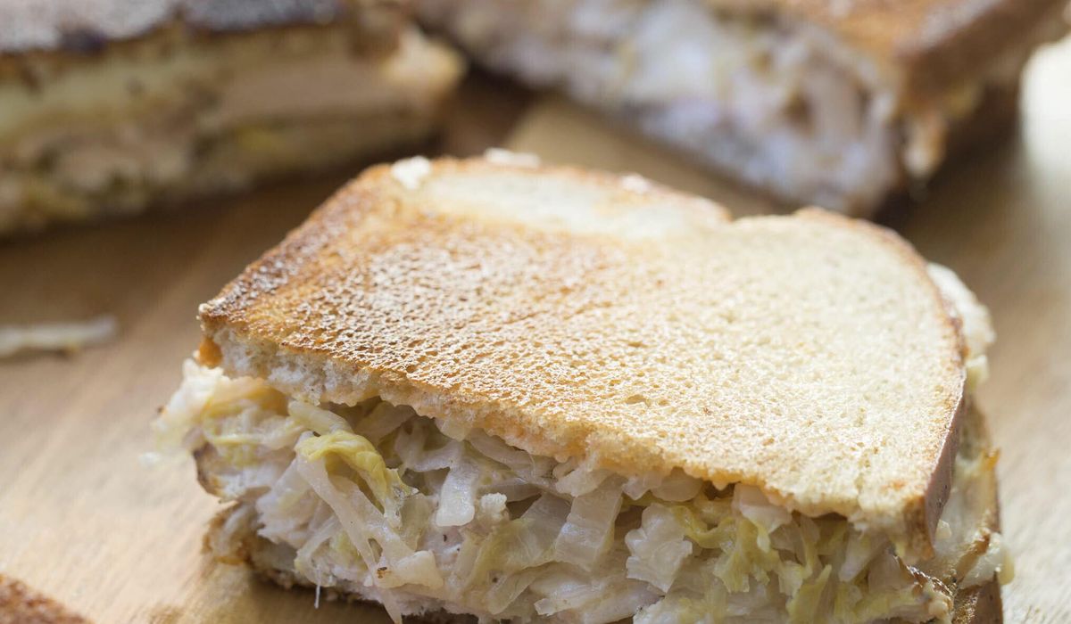 NextImg:Turkey Reuben sandwiches make great use of Thanksgiving leftovers