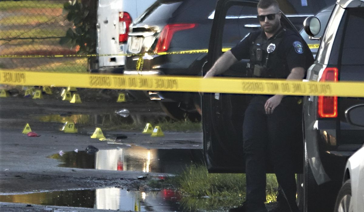 NextImg:2 killed and 2 wounded in a shooting during a party in South Florida