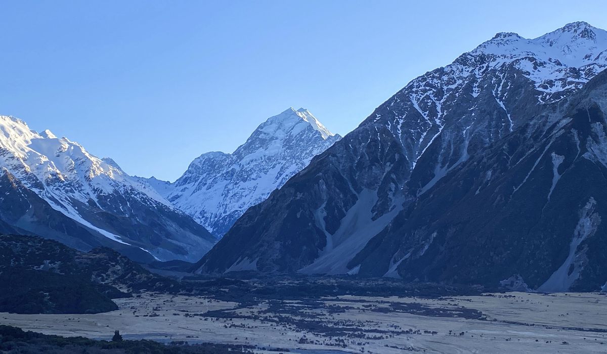 NextImg:3 climbers from U.S. and Canada believed to have died in fall on New Zealand’s highest peak