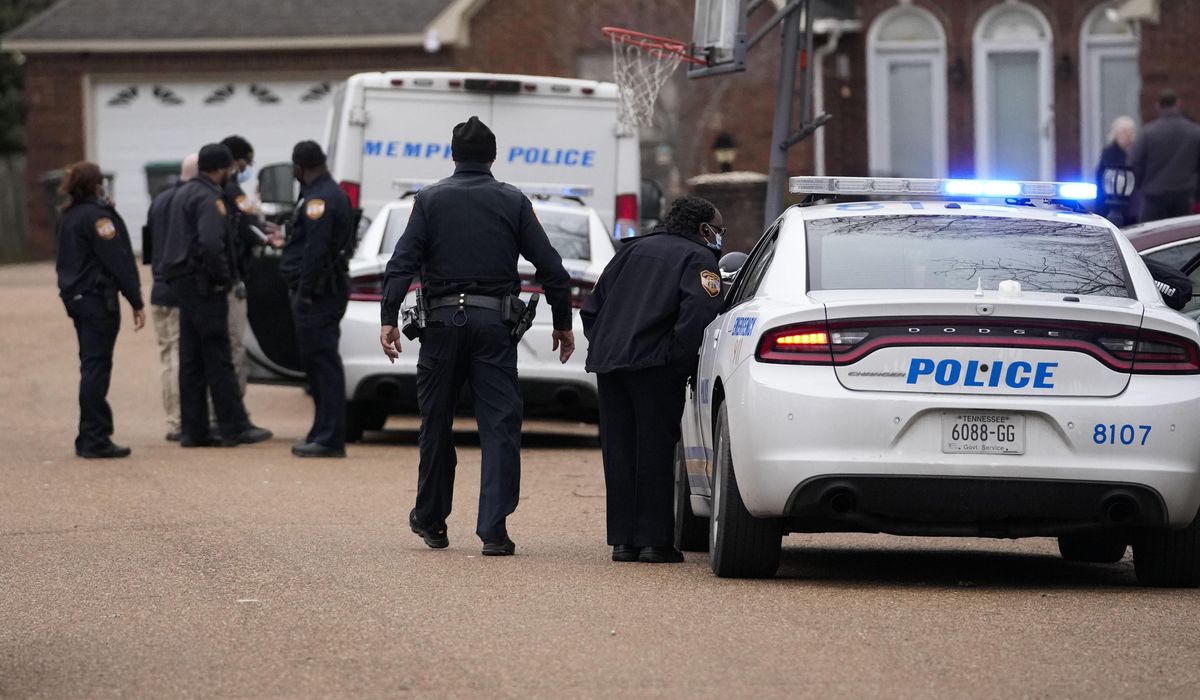 NextImg:Memphis mayor welcomes federal help after FBI director called city ‘homicide capital’
