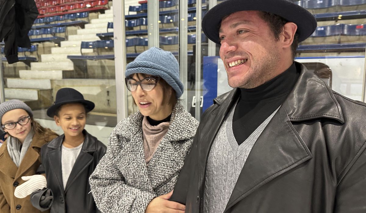 NextImg:Philadelphians channel their inner Italian Stallion at Rocky and Adrian look-alike contest