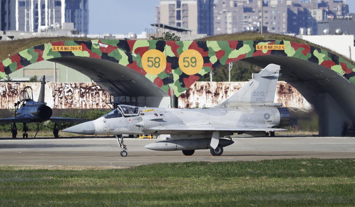 NextImg:Taiwan’s Defense Ministry says a large Chinese military force has been detected near island