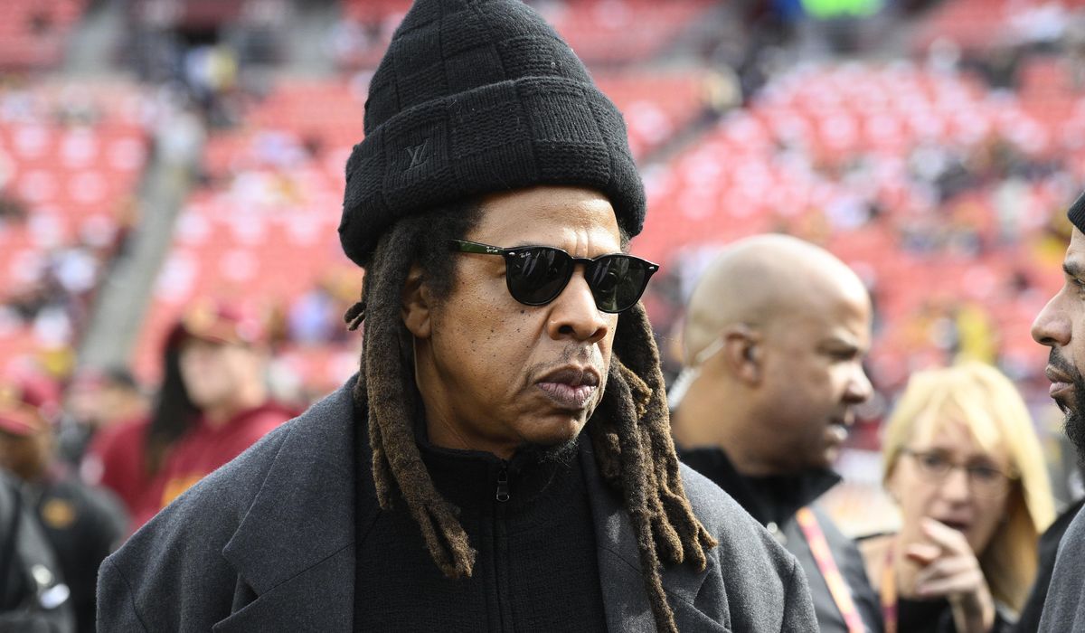 NextImg:Rape allegation against Jay-Z won’t impact NFL’s relationship with music mogul, AP sources say