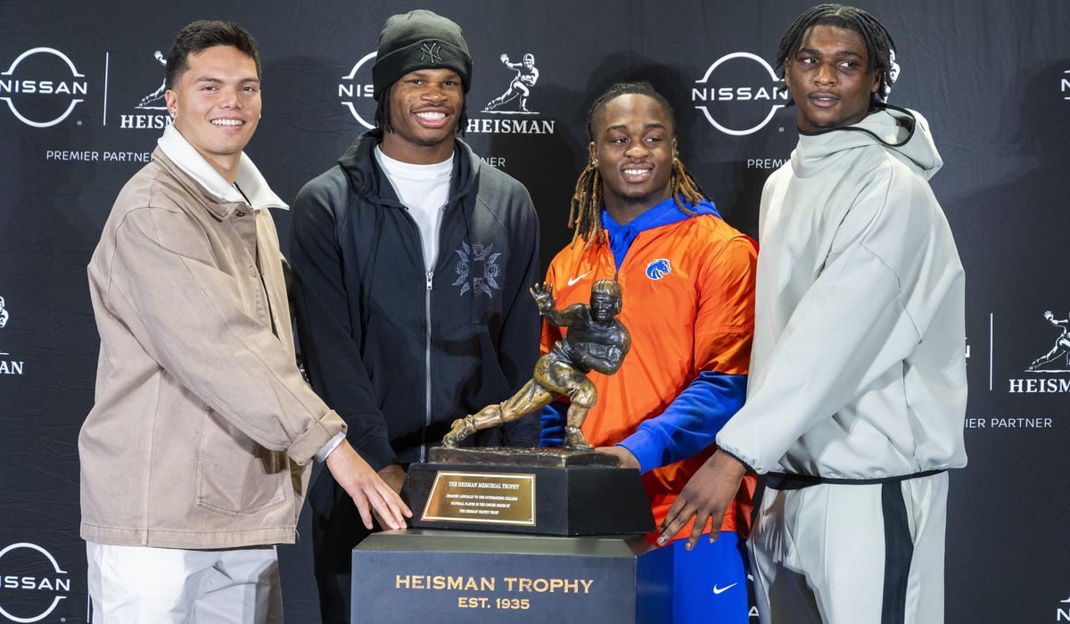 NextImg:Travis Hunter and Ashton Jeanty give this year’s Heisman Trophy ceremony a different vibe