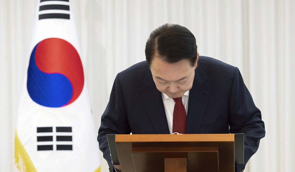 NextImg:Constitutional Court begins meeting on impeachment of South Korean president