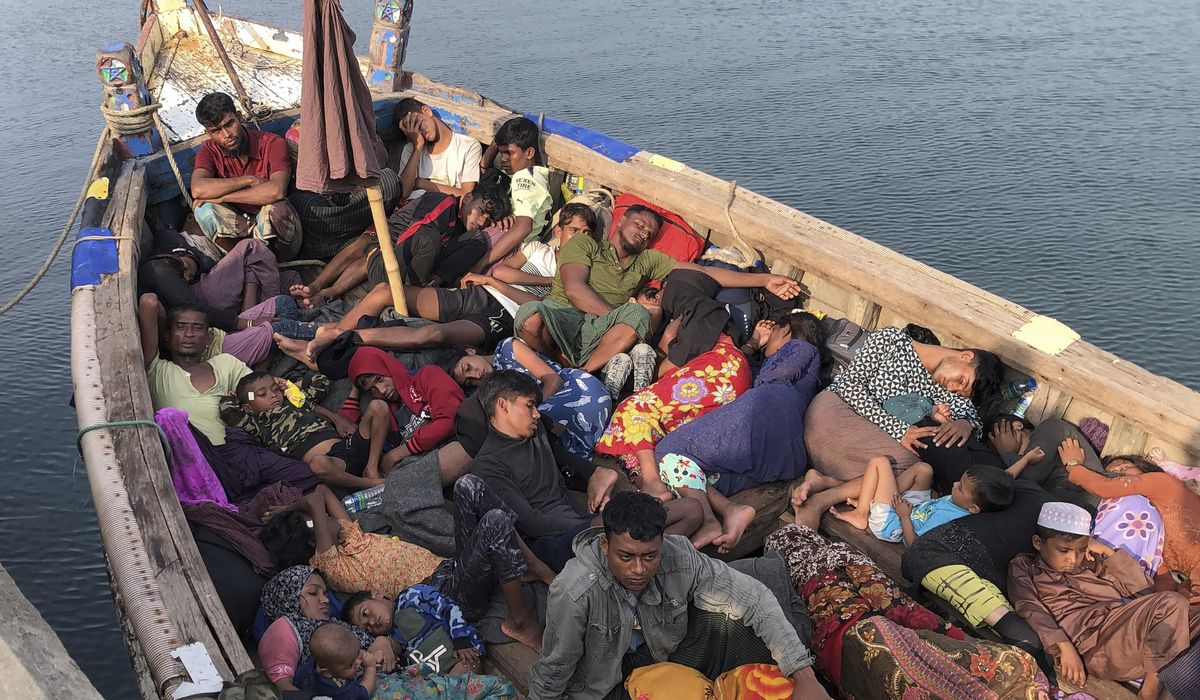 NextImg:Sri Lanka’s navy rescues 102 Rohingya refugees found adrift aboard a fishing trawler