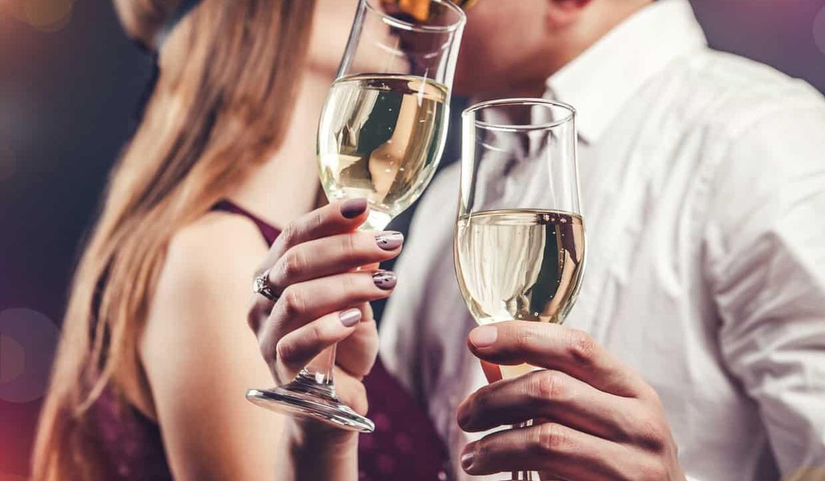 NextImg:The midnight kiss is dead - here’s how the cool kids celebrate New Year’s