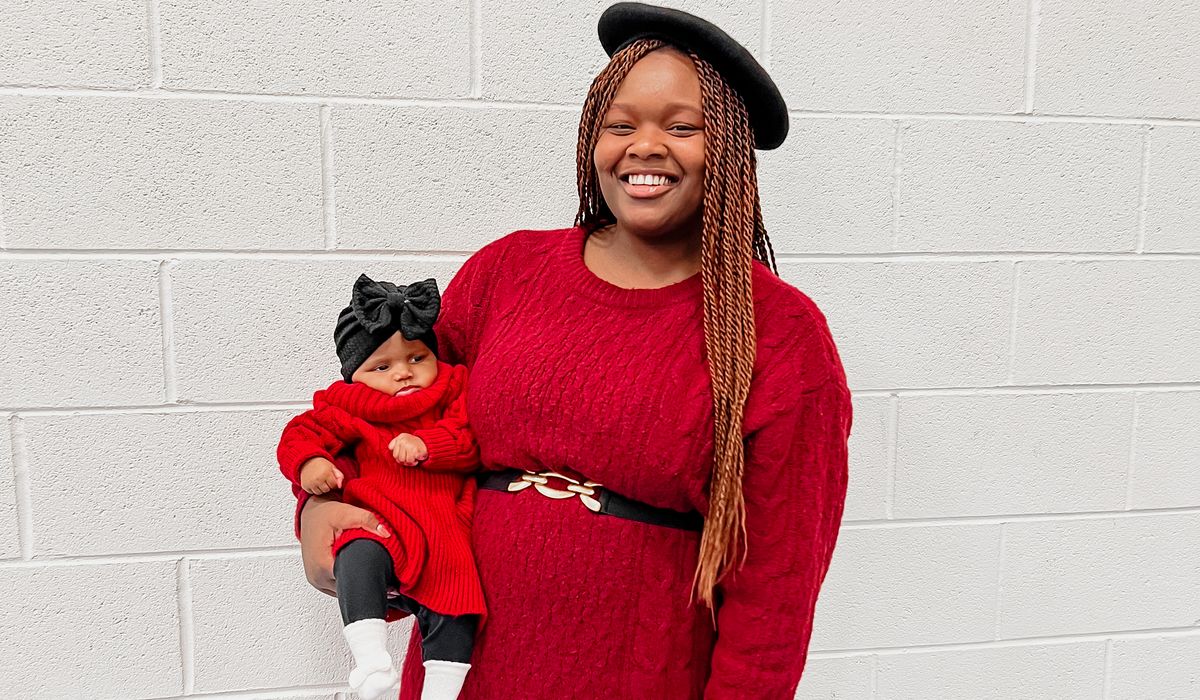 NextImg:Pro-life pregnancy center Aid for Women brings Christmas cheer to young mothers