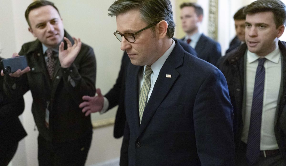 NextImg:Trump gives Mike Johnson last-minute boost ahead of uncertain speaker vote