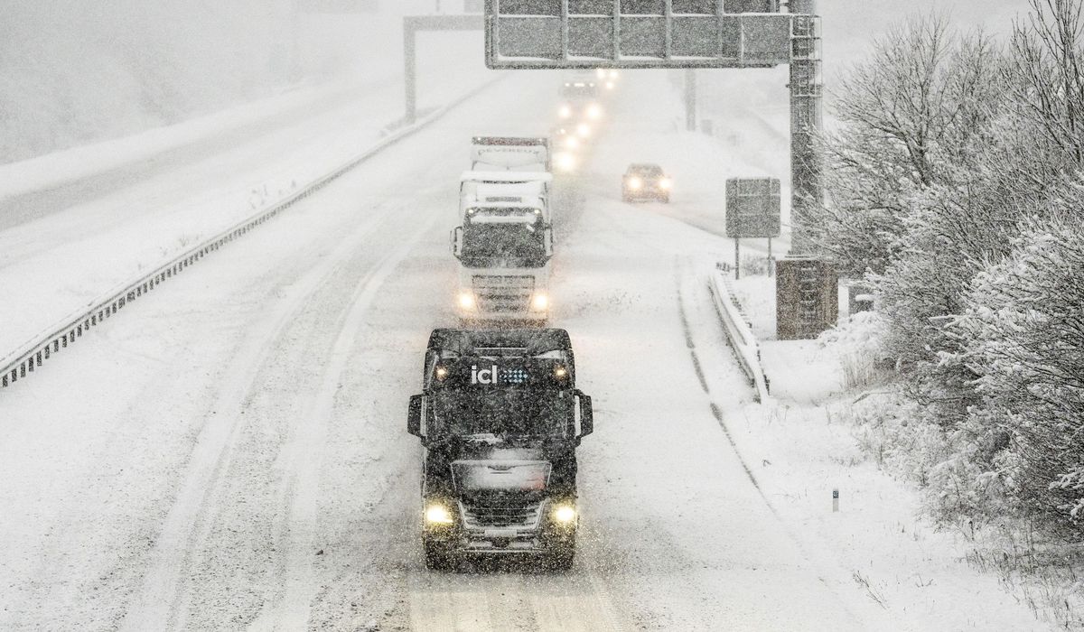 NextImg:Heavy snow brings widespread disruption across the U.K. and Germany