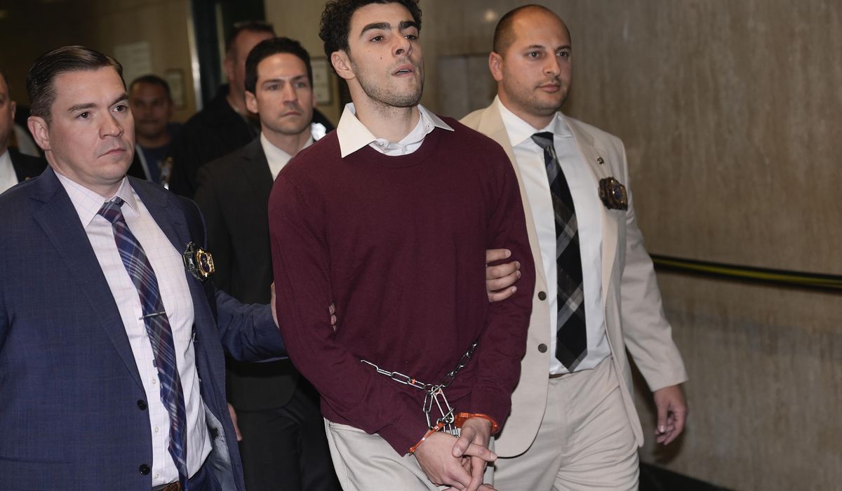 NextImg:D.C. bar hosts ‘love letter’-writing event for man accused in slaying of UnitedHealthcare CEO