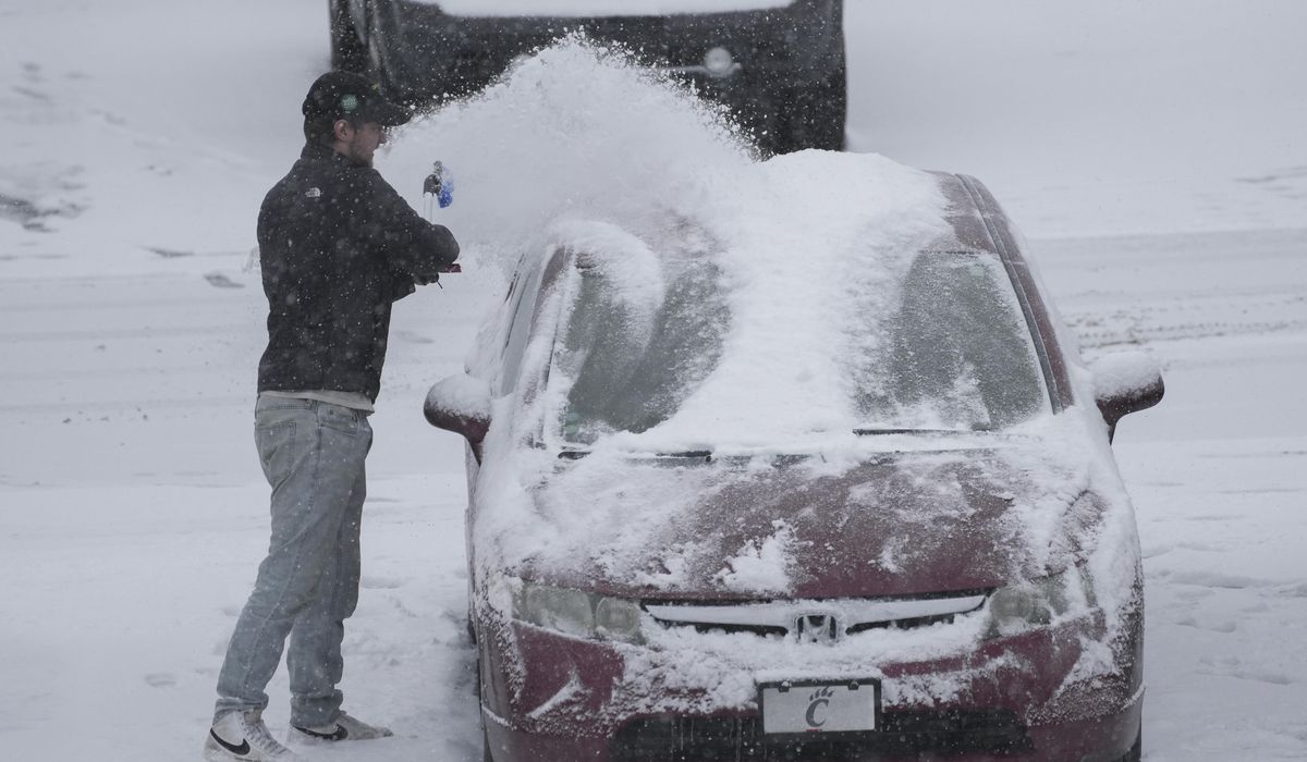 NextImg:Winter blast of snow, ice and bitter cold grips the U.S. from the Midwest to the East Coast