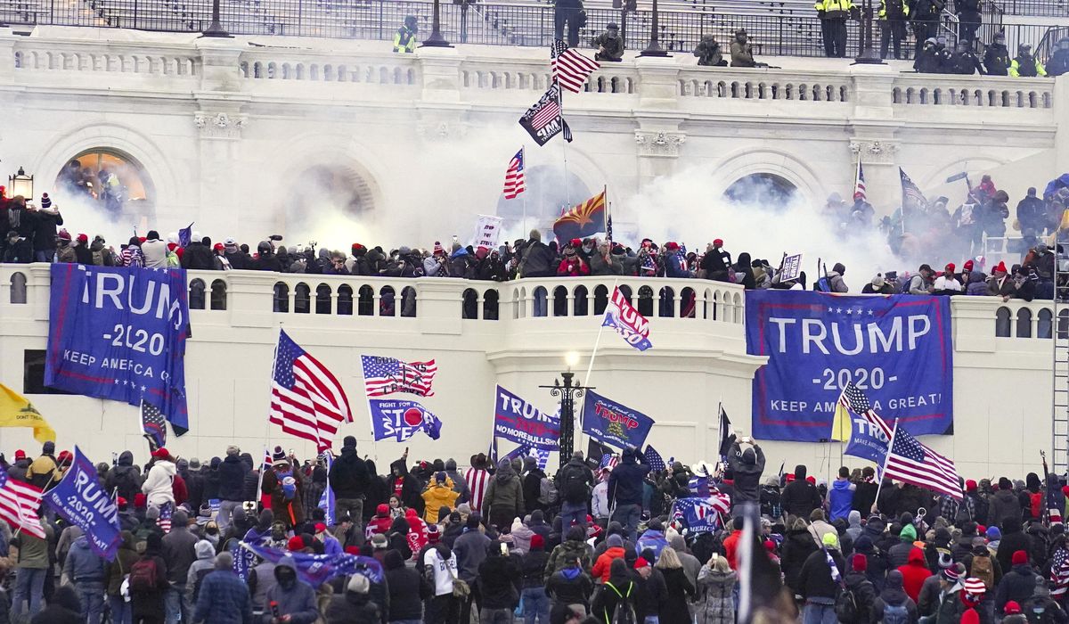 NextImg:Vance says Jan. 6 participants who committed violence ‘obviously’ shouldn’t be pardoned