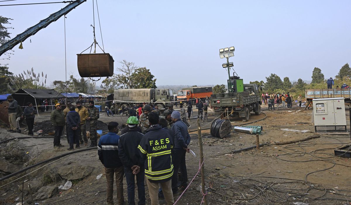 NextImg:Bodies found after gas explosion causes coal mine to collapse in southwest Pakistan