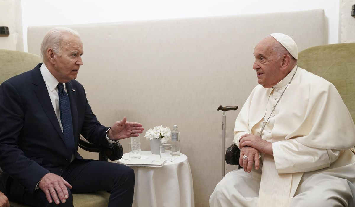 NextImg:Pope Francis honored with the Presidential Medal of Freedom