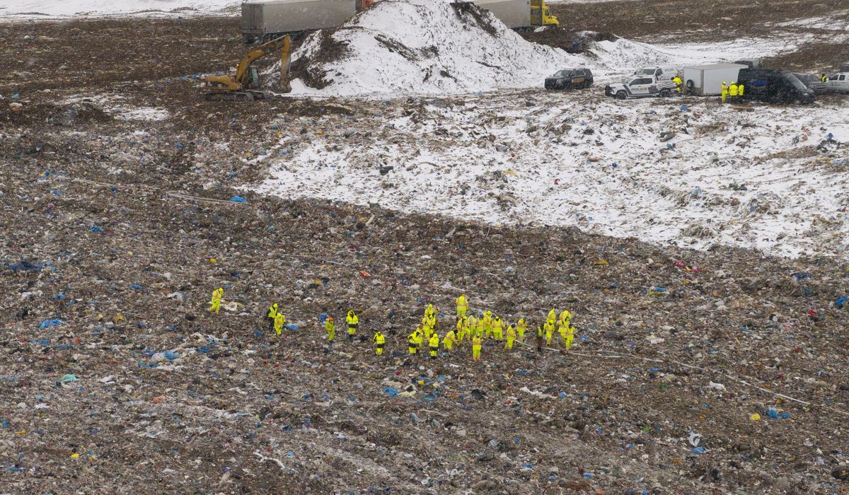 NextImg:Police search Michigan landfill for missing woman