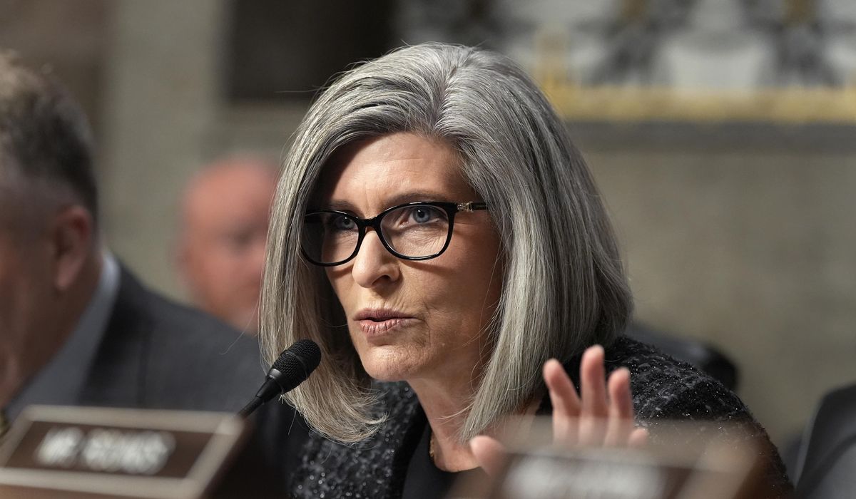 NextImg:Joni Ernst announces support for Pete Hegseth after Defense nominee’s confirmation hearing