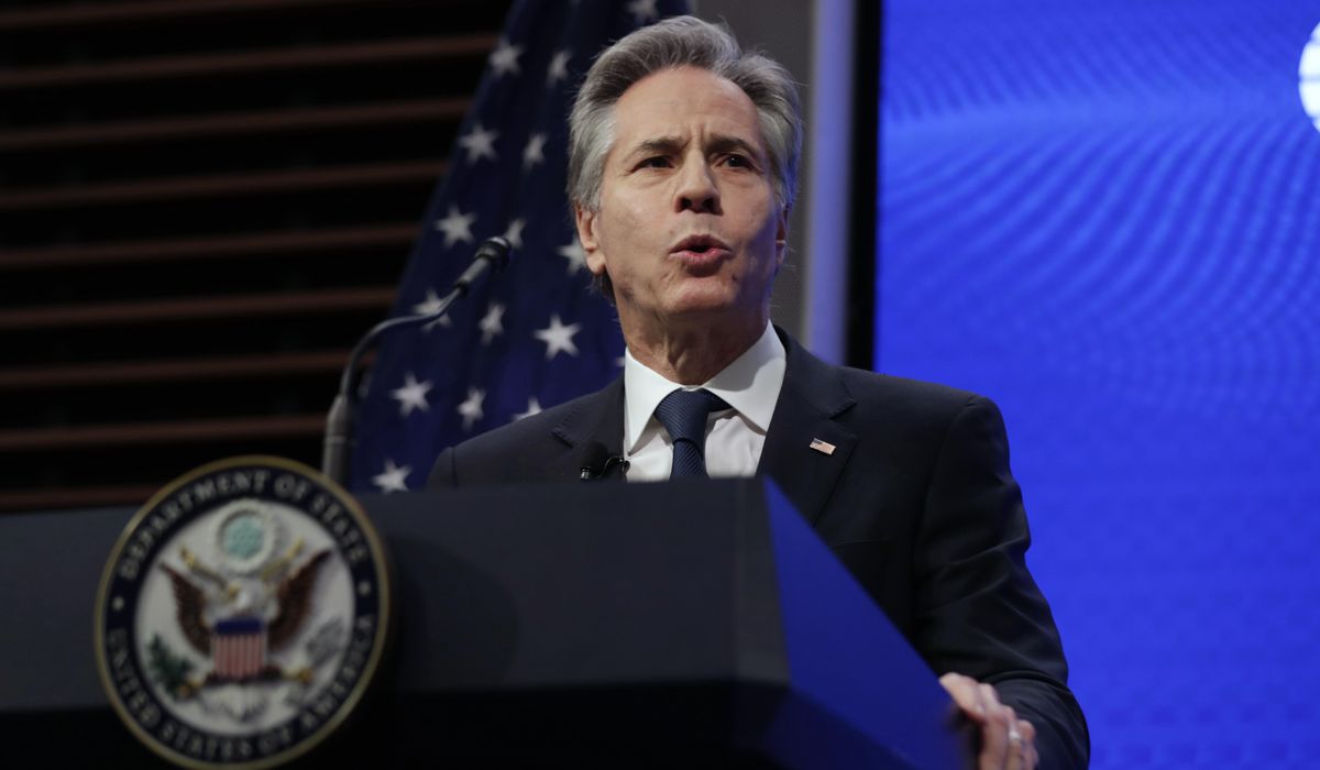 NextImg:Antony Blinken interrupted by shouting journalists in State Department briefing room