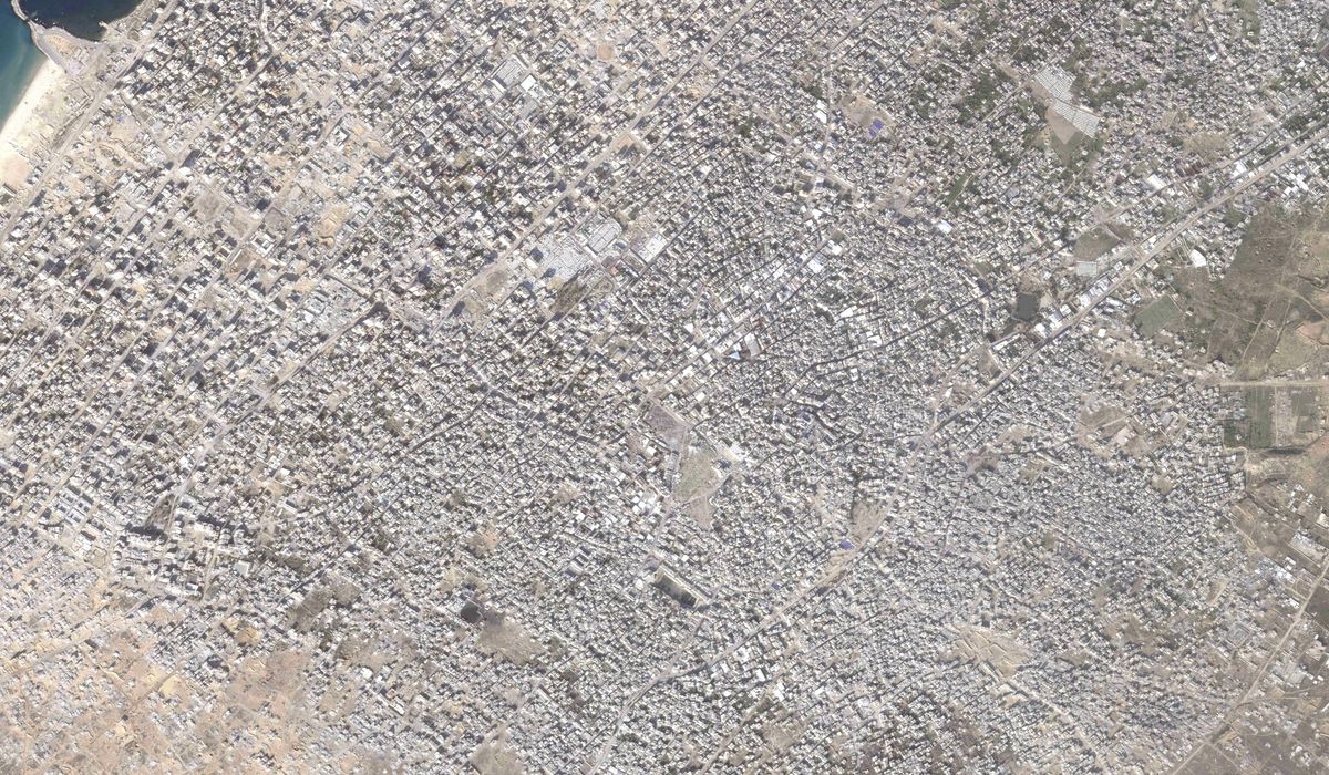 NextImg:Satellite photos show the Gaza Strip before and after the devastation of the Israel-Hamas war