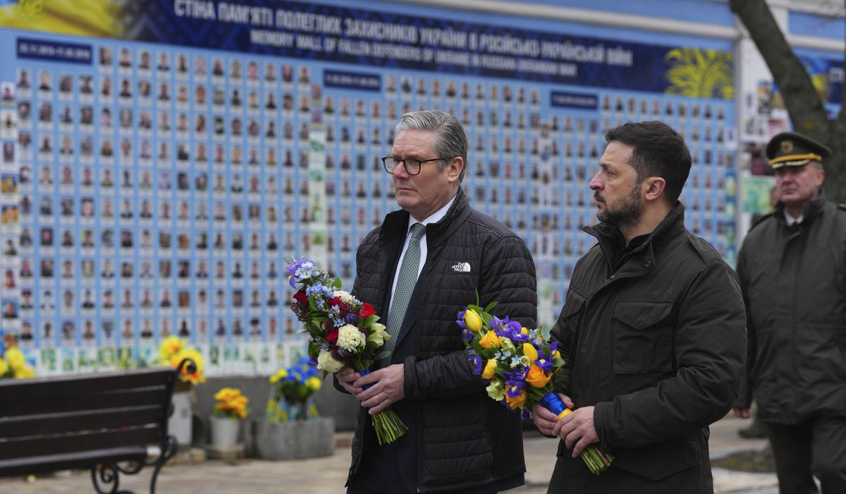 NextImg:British PM Starmer in Kyiv for security talks with pledge for a ‘100-year partnership’ with Ukraine