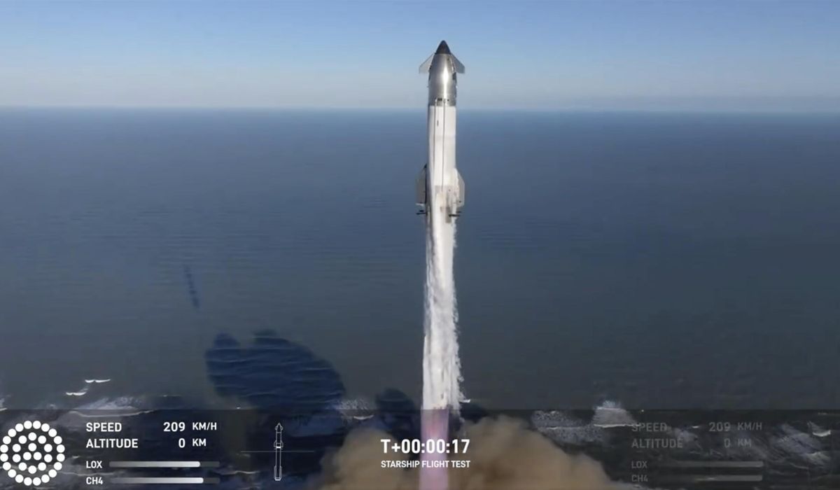 NextImg:SpaceX catches its Starship rocket back at the launch pad, but the spacecraft is destroyed