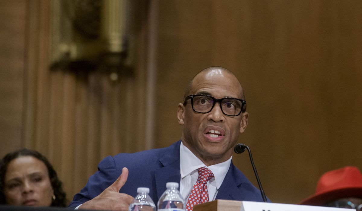 NextImg:Senate confirms Eric Scott Turner as HUD secretary