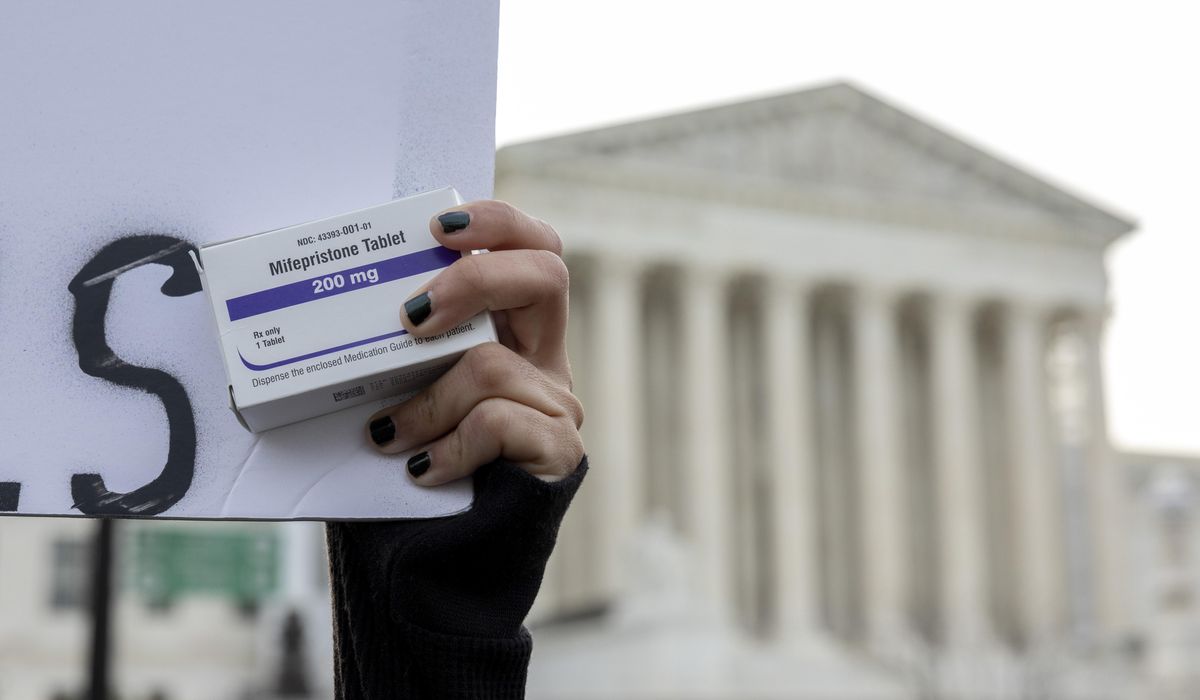 NextImg:Poll finds abortion views unchanged ahead of March for Life