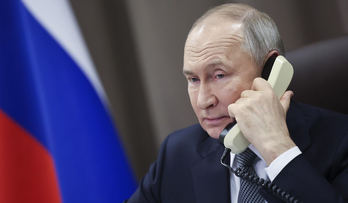 NextImg:Trump to Putin: End Ukraine war or face penalties