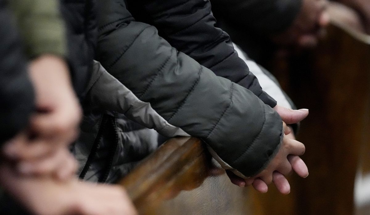 NextImg:Immigrants in Chicago and other U.S. cities brace for expected Trump deportation arrests