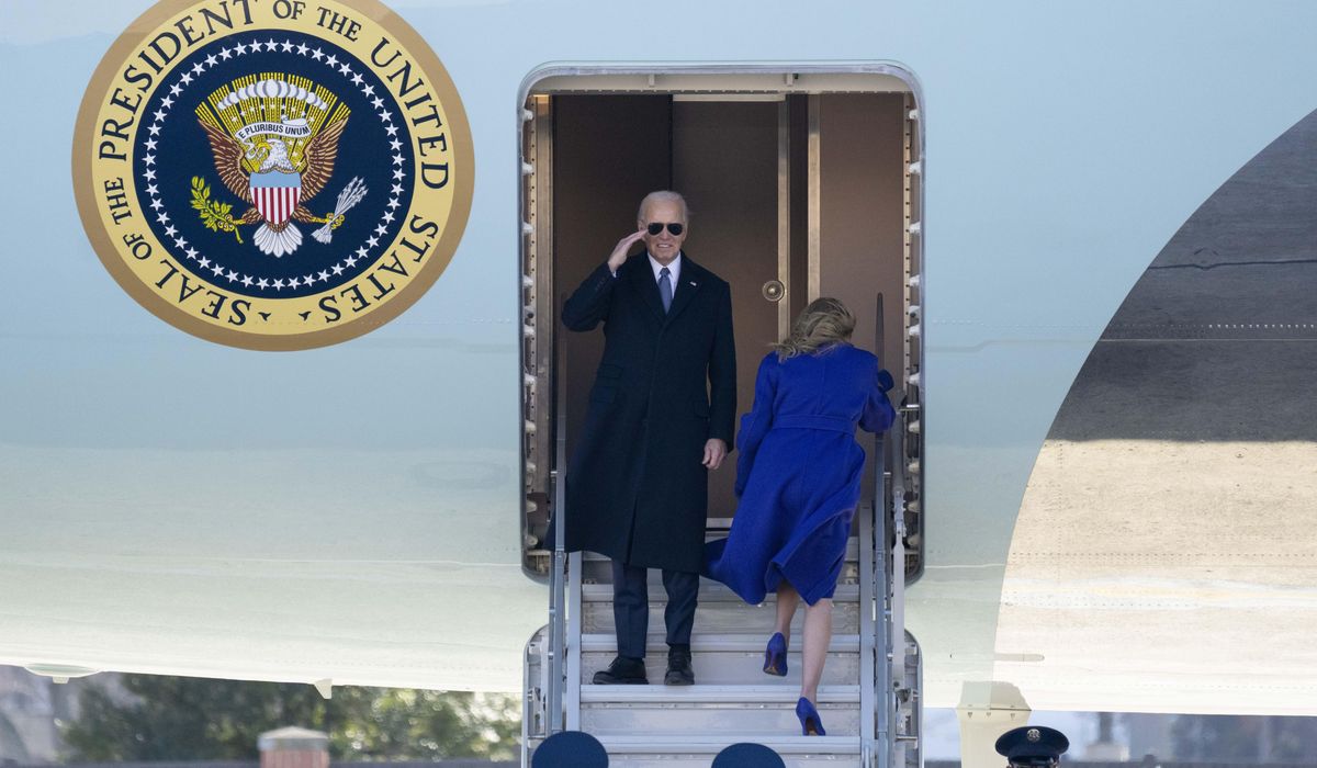 NextImg:Trump rips Biden for pardoning family members
