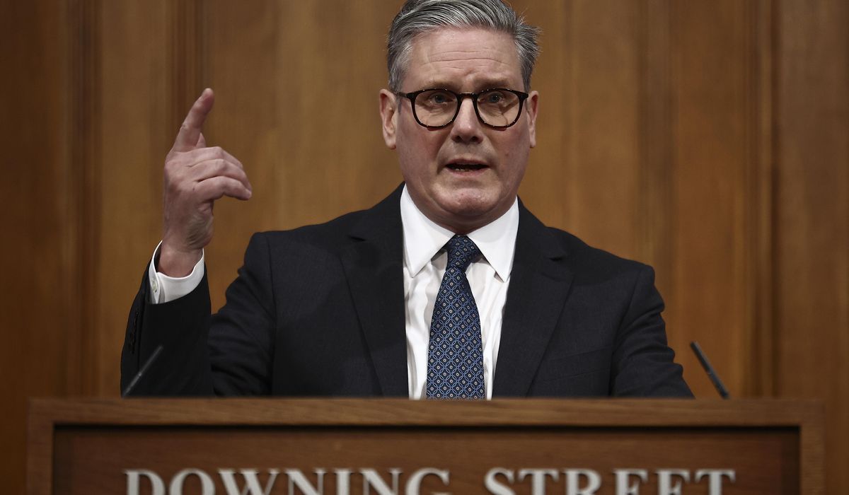 NextImg:U.K. PM Keir Starmer gets in the line of foreign leaders wanting a meeting with Trump