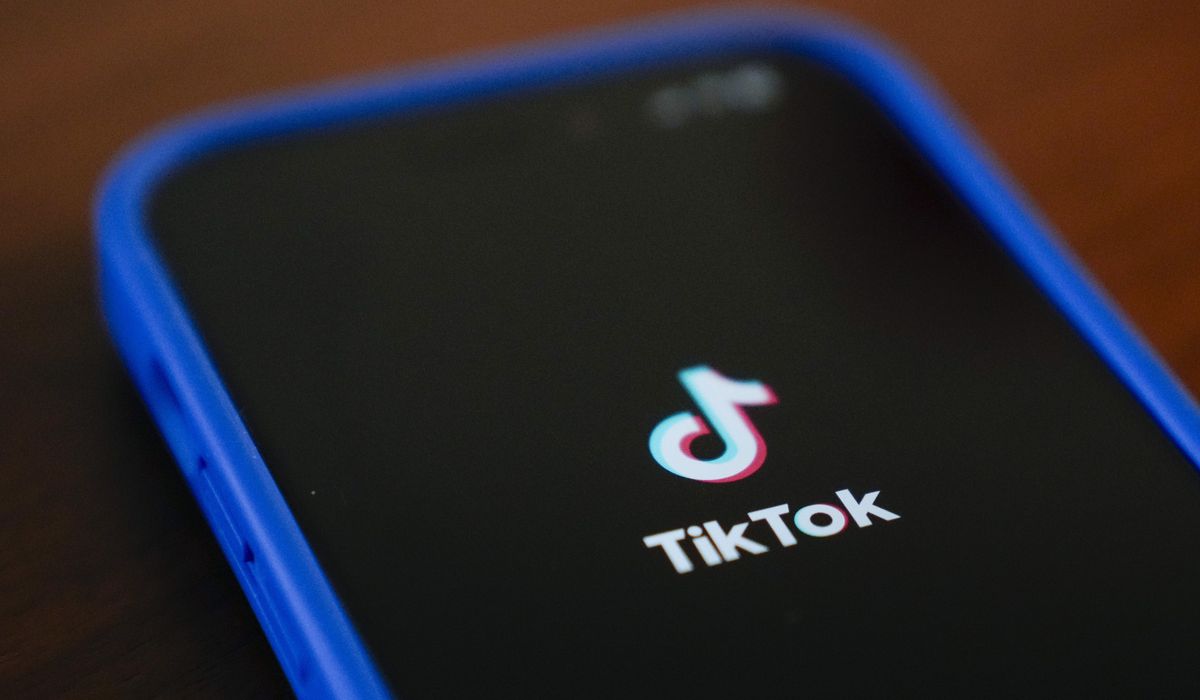 NextImg:Trump brushes off TikTok spying concerns