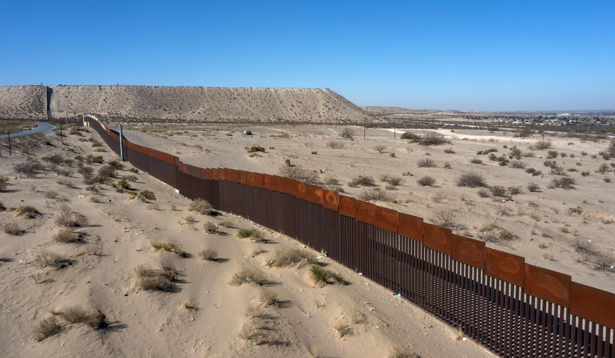 NextImg:Man who sold guns to illegal immigrants gets 12-year prison sentence