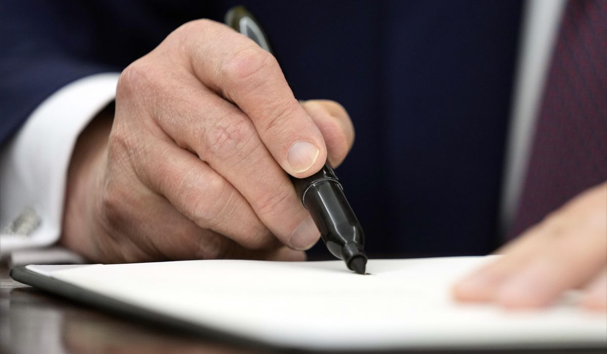 NextImg:Trump executive order would develop artificial intelligence ‘free from ideological bias’