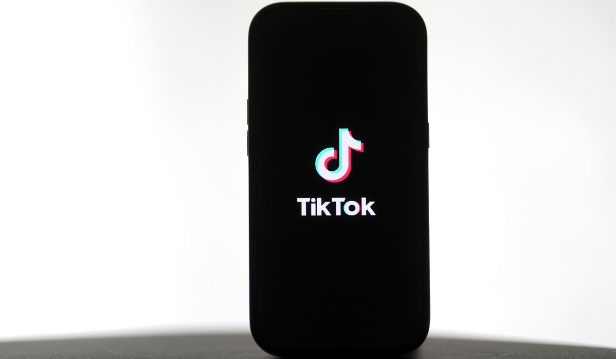 NextImg:People are hawking TikTok-loaded phones for thousands on eBay, Facebook