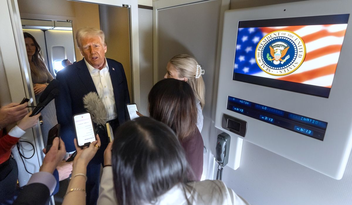 NextImg:Trump’s Q&A on Air Force One ranges from the plane’s color to the fate of TikTok and Canada