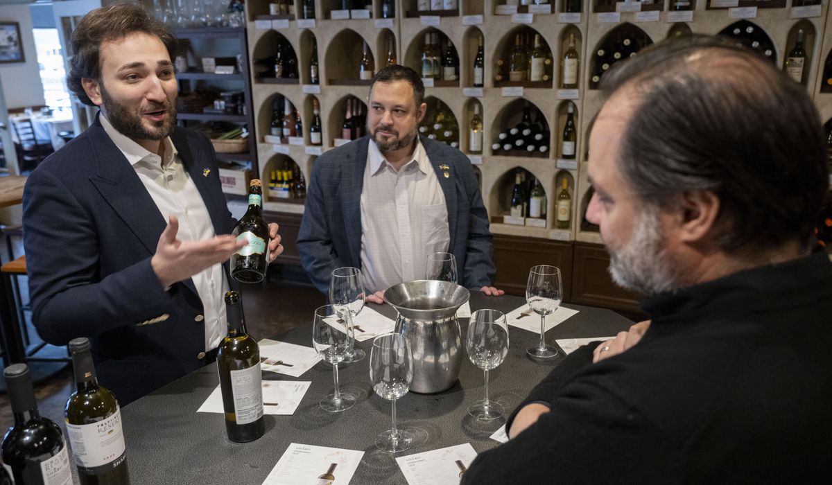 NextImg:Ukrainian winemaker and U.S. veterans team up to show the best of Ukraine, a glass at a time