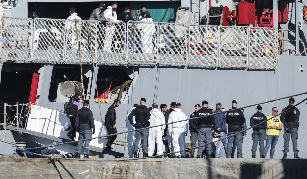 NextImg:Italy resumes migrant transfers to processing centers in Albania