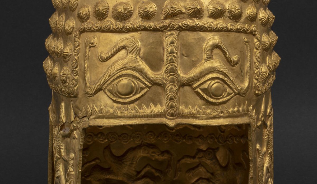 NextImg:Theft in Netherlands of ancient golden helmet leaves Romania distraught